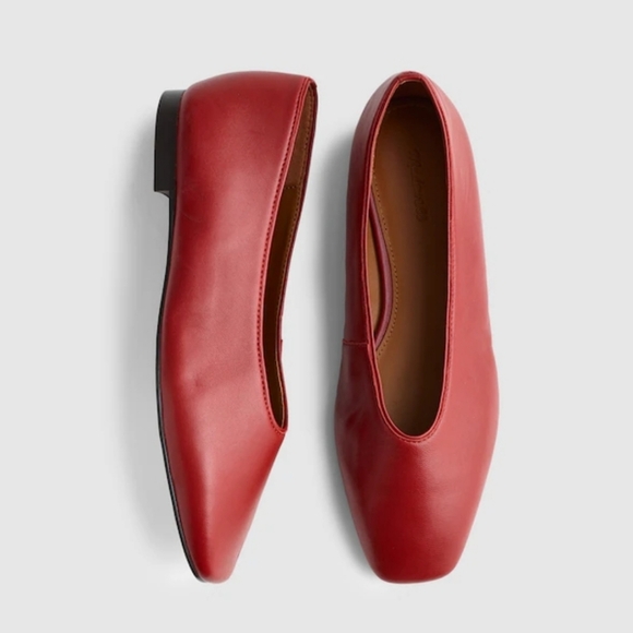 New! Madewell The Mylie Ballet Flat in Wild Cranberry Leather - Picture 2 of 16